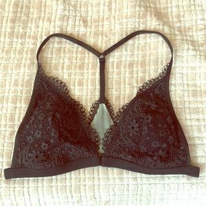 Victoria’s Secret front clasp lace bralette